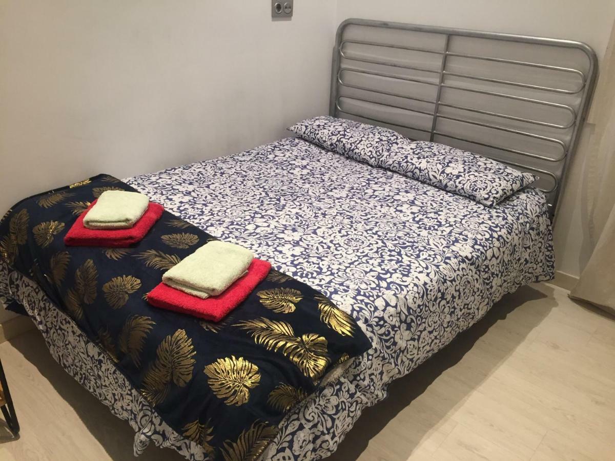 Apartamentos Carretas-Sol 2 Madrid Bagian luar foto