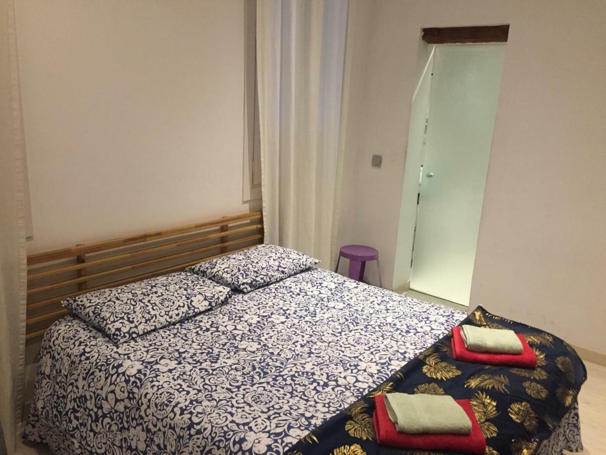 Apartamentos Carretas-Sol 2 Madrid Bagian luar foto